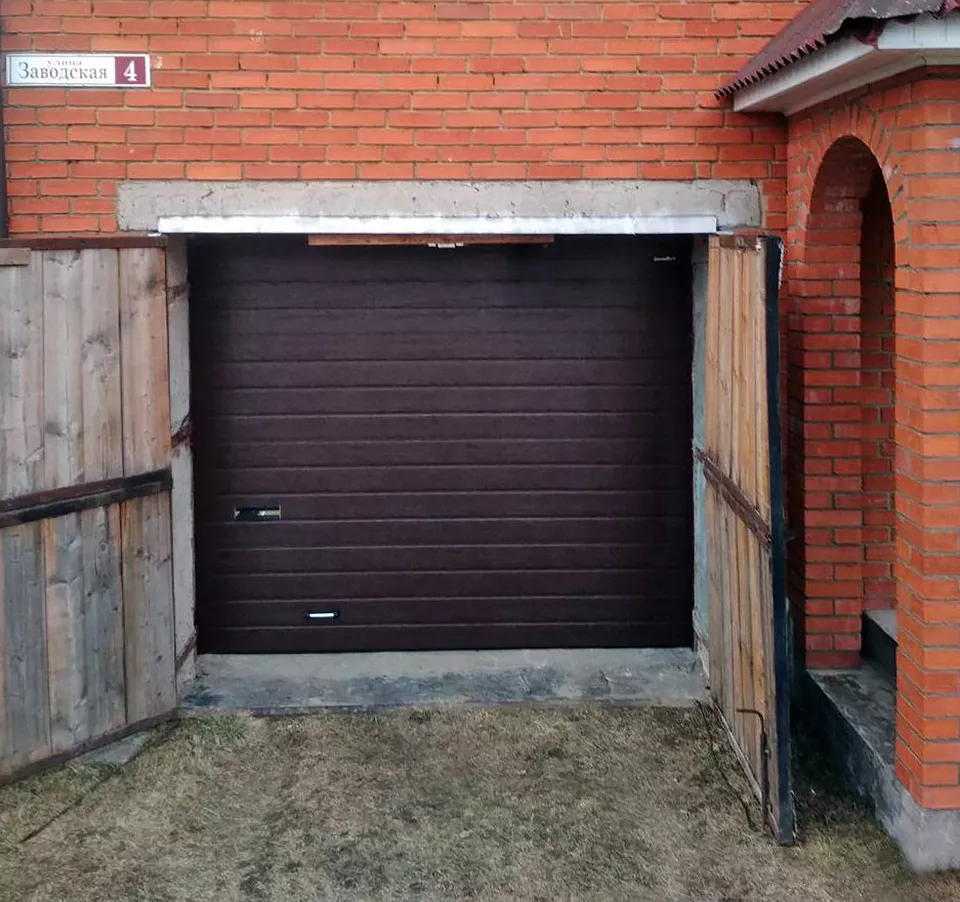 Гаражные секционные ворота DoorHan в Миорах